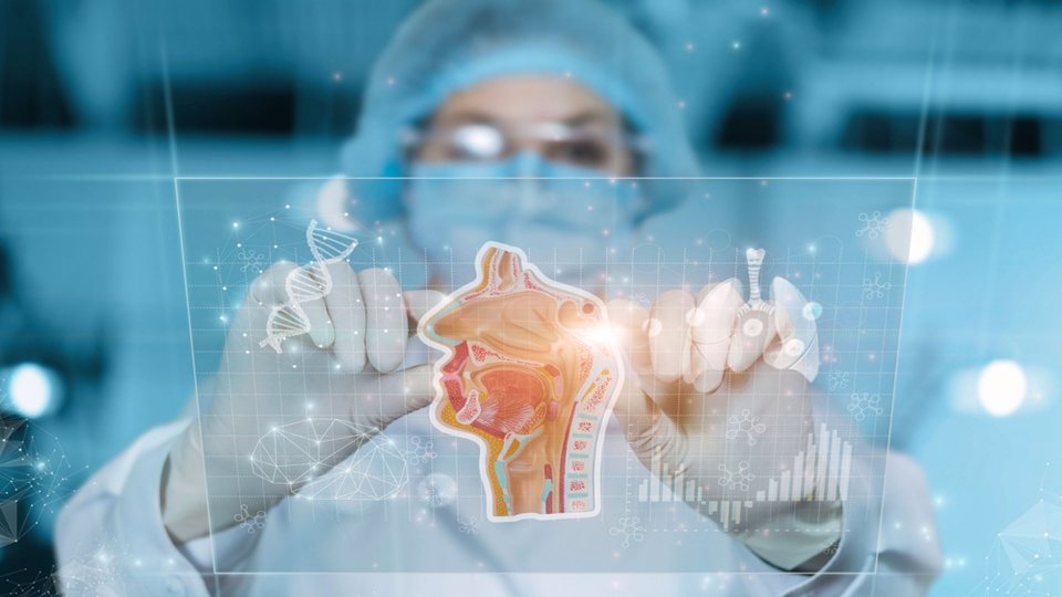 Boğazda lezyonların tedavisi lezyonun türüne, boyutuna, yerine ve hastanın genel sağlık durumuna bağlı olarak değişir. 