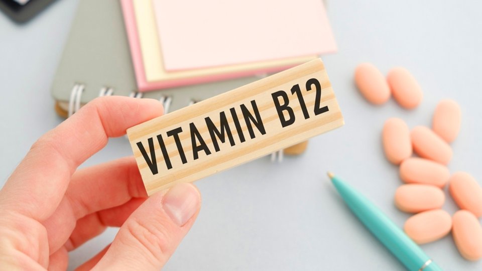 B12 Vitamini Eksikliği: Nedenleri, Belirtileri ve Tedavisi