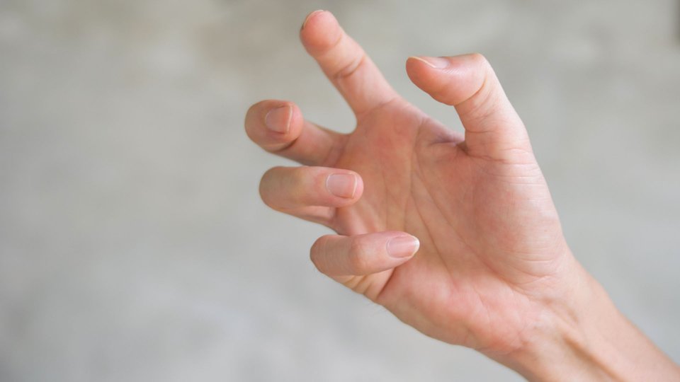 Distoni Nedir? Belirtileri ve Tedavi Yöntemleri Nelerdir?