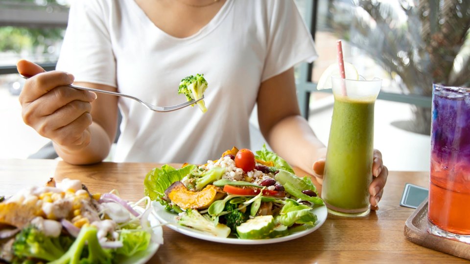 Kadınlar İçin Aralıklı Oruç Rehberi: Faydaları ve Uygulanışı