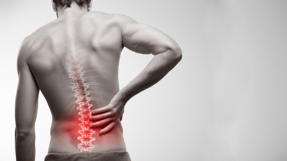 Sırt Fıtığı Nedir? Torakal Disk Hernisi Belirtileri Nelerdir?