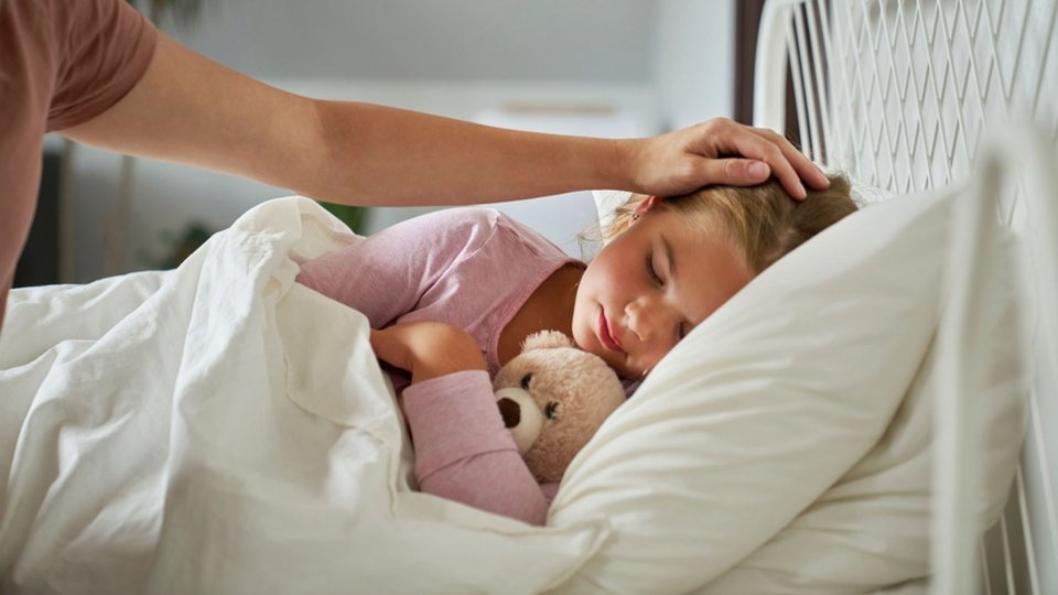 Yüksek Ateş Nedir? Nasıl Düşürülür?