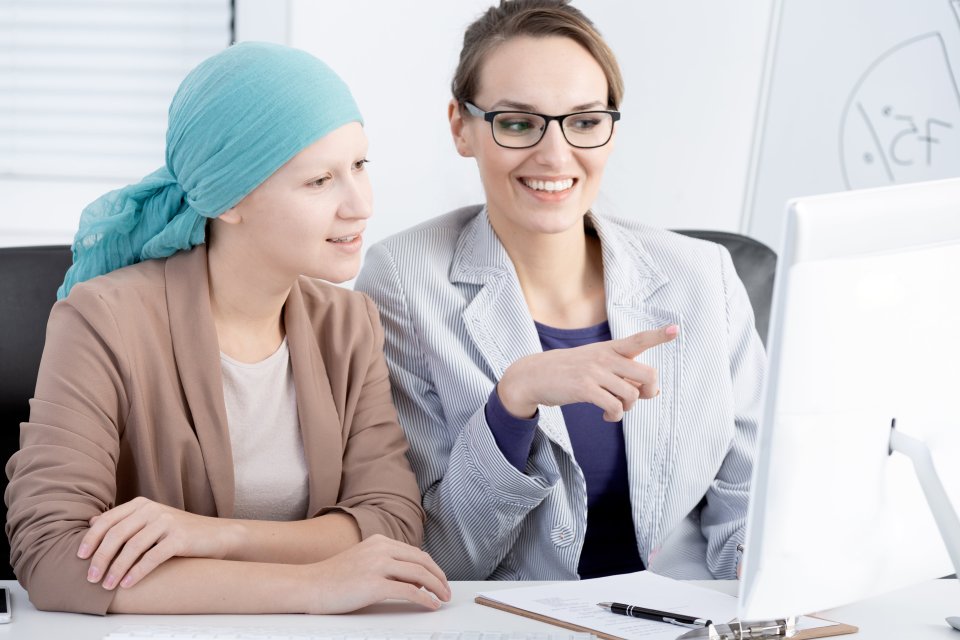 Tıbbi Onkoloji Nedir? Onkoloji Hangi Hastalıklara Bakar?