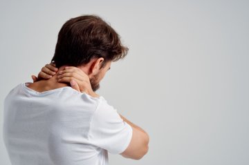 Boyun Fıtığı Sanılan Ama Aslında Kas Kaynaklı Olan Ağrılar