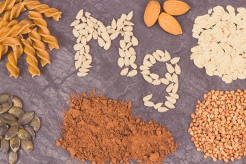 Vücudunuzun Sessiz Yardım Çığlığı: Magnezyum Eksikliği Belirtileri ve Hayati Faydaları