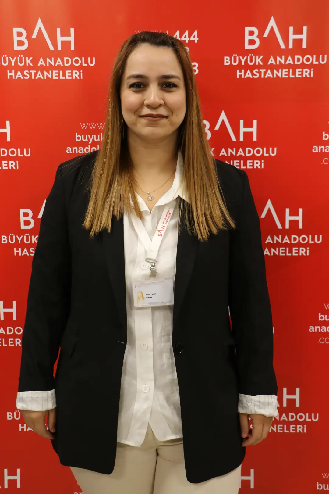  Ebru YARAR